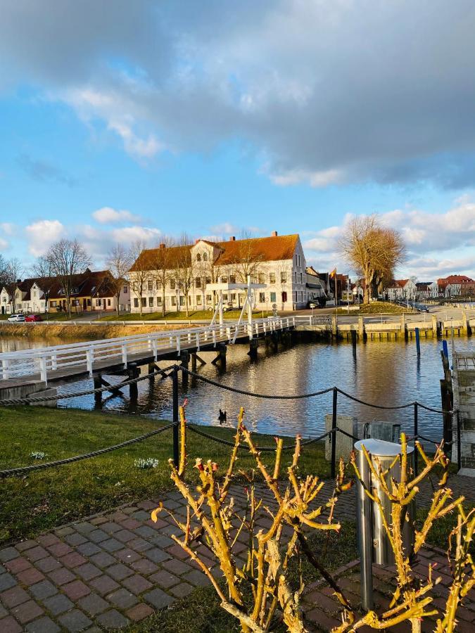 Gasthaus Hafenblick 通宁 外观 照片